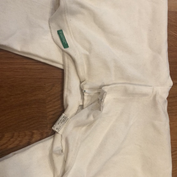 Off white glittery,zipper in the back , stretchy pants. - Picture 4 of 8